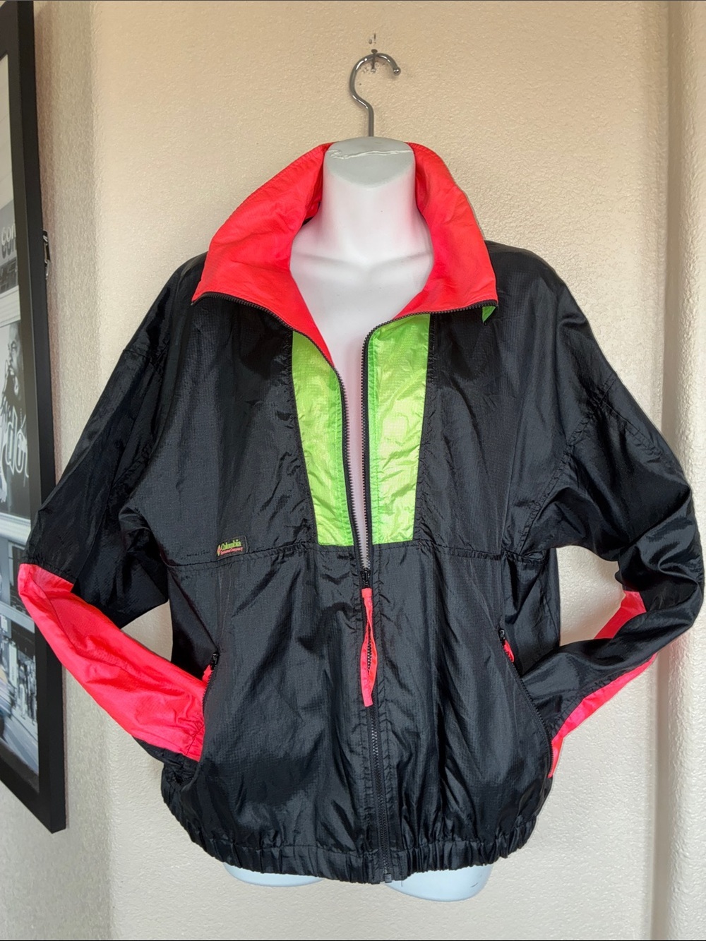 COLUMBIA Windbreaker Jacket Women's XL, black, neon orange/green trim, zips. EUC - Picture 3 of 15